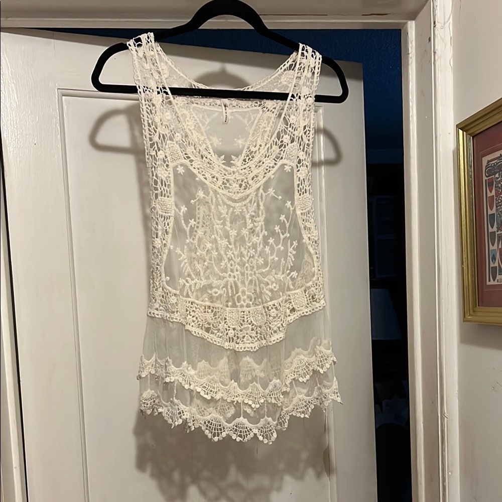 Swimsuit cover shirt
Vintage crochet sheer racer back top